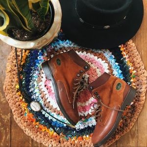 Vintage Brown Leather Boots